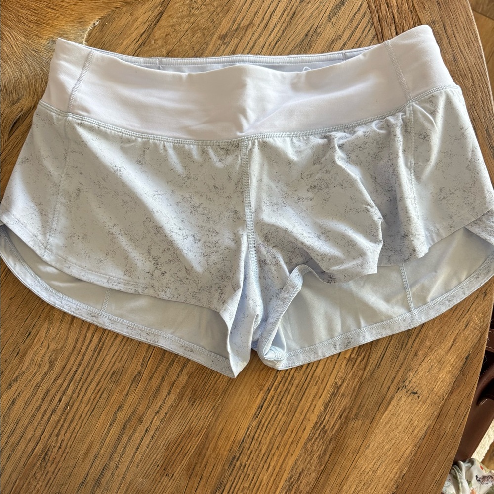 Lululemon speed up low rise line 2.5 inch shorts